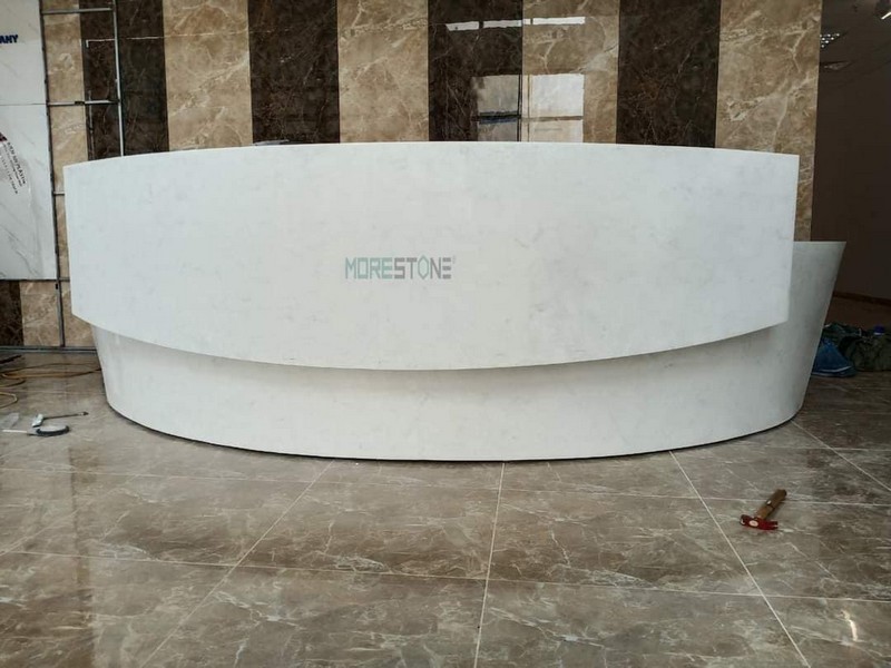 * TOP những quầy lễ tân cong ấn tượng đẹp mắt